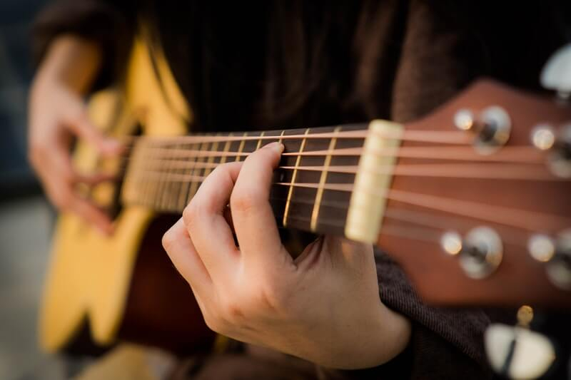 Học Guitar cho người mới bắt đầu
